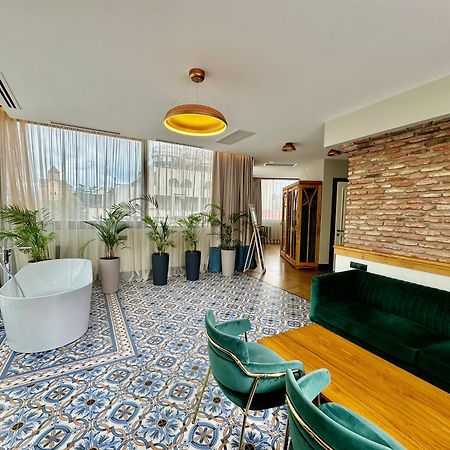 Hotel Abanotubani Tbilisi Bagian luar foto