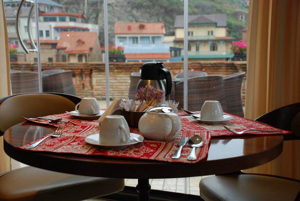 Hotel Abanotubani Tbilisi Bagian luar foto